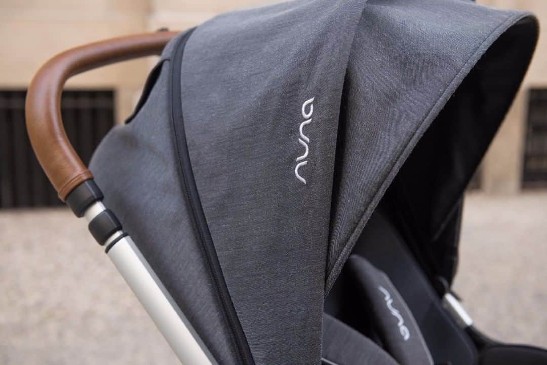 nunaさんのインスタグラム写真 - (nunaInstagram)「The TRIV™ is made with luxury fabric that is lightweight and natural. Providing a soft, cosy environment for your baby.  #Nuna #Nuna_USA #stroller #travelstroller #compactstroller #babygear #babyequipment #newbornessentials #babymusthaves」11月26日 1時00分 - nuna_usa