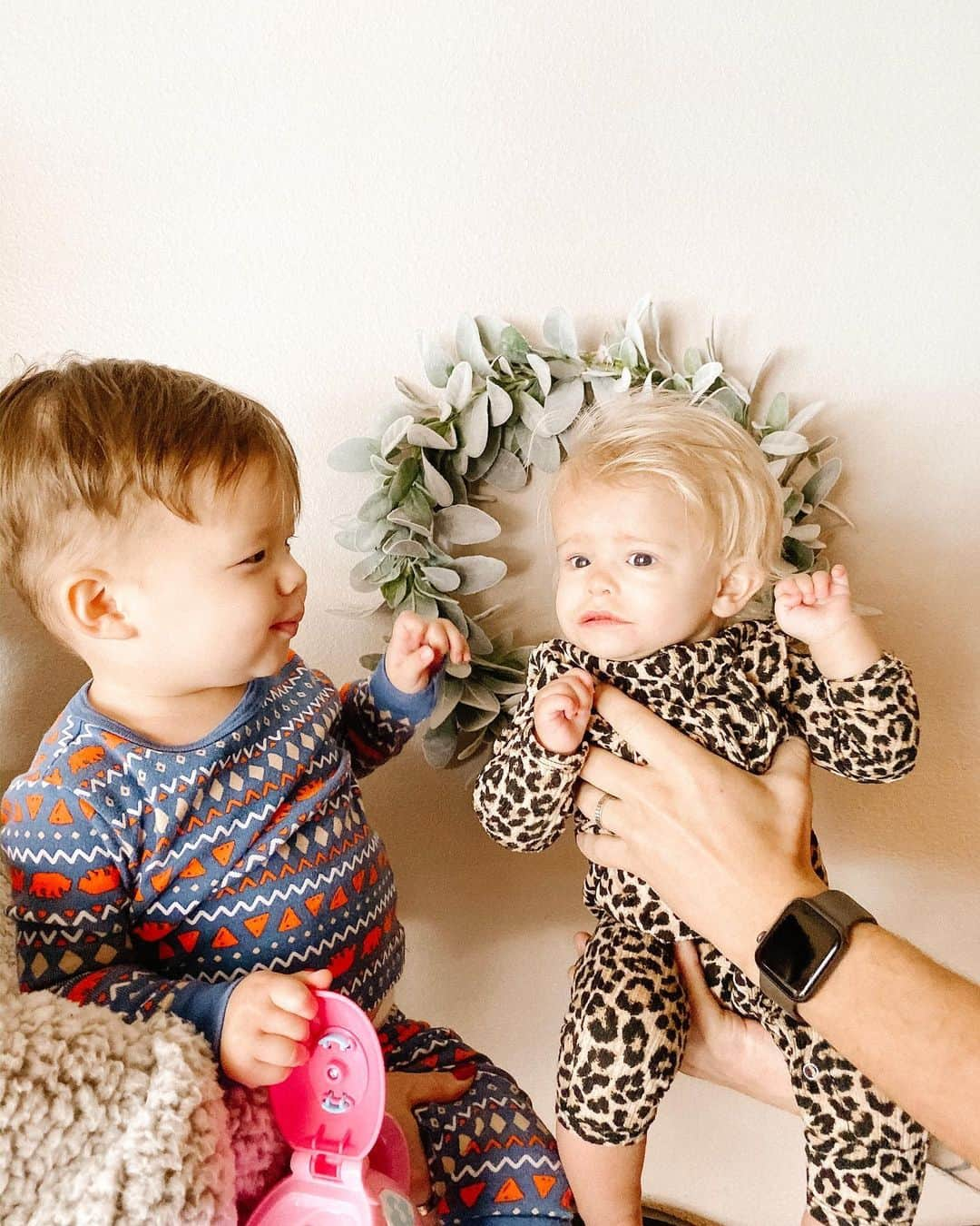 Acacia Brinleyさんのインスタグラム写真 - (Acacia BrinleyInstagram)「Buds from one end of the country to the other. ↔️ ❤️ @kerenswan @khoa_nguyen」11月26日 1時36分 - acaciakersey