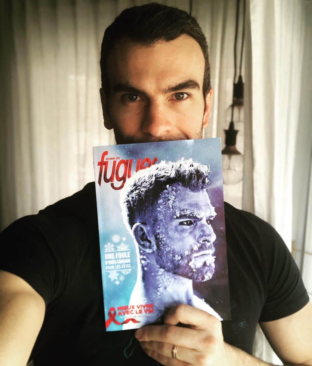 エリック・ラドフォードさんのインスタグラム写真 - (エリック・ラドフォードInstagram)「Re-Covered. #fugues #coverboy #malemodel #iceman #magazinecover #myissue #gay」11月26日 2時10分 - ericradford85
