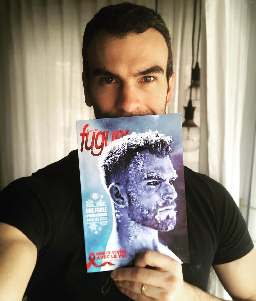 エリック・ラドフォードのインスタグラム：「Re-Covered. #fugues #coverboy #malemodel #iceman #magazinecover #myissue #gay」