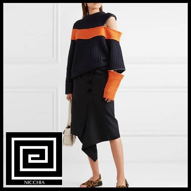 NICCHIAさんのインスタグラム写真 - (NICCHIAInstagram)「肩と手首の部分がジッパーになったニット🧶 . インナーやシャツ見せが可能なのでバリエーションも自由自在✨ . ご購入前には必ず在庫のご確認をお願いいたします🙂🙏 . ご不明点がございましたらいつでもお問い合わせ下さい✨ . #秋服 #AW #オータム #冬服 #オータムファッション #秋コーデ #パンテージ #ドレス #ワンピ #ワンピース #結婚式ドレス #NICCHIA #ニッキア #ファッション #ootd #海外ファッション #海外セレブ #パーティー #おしゃれ #コーデ  #パーティー #スナップ  #ootn #海外旅行 #タイトワンピ  #モノトーンコーデ #結婚式  #ホワイトニット #パーティードレス #ニット」11月25日 17時22分 - importshop_nicchia