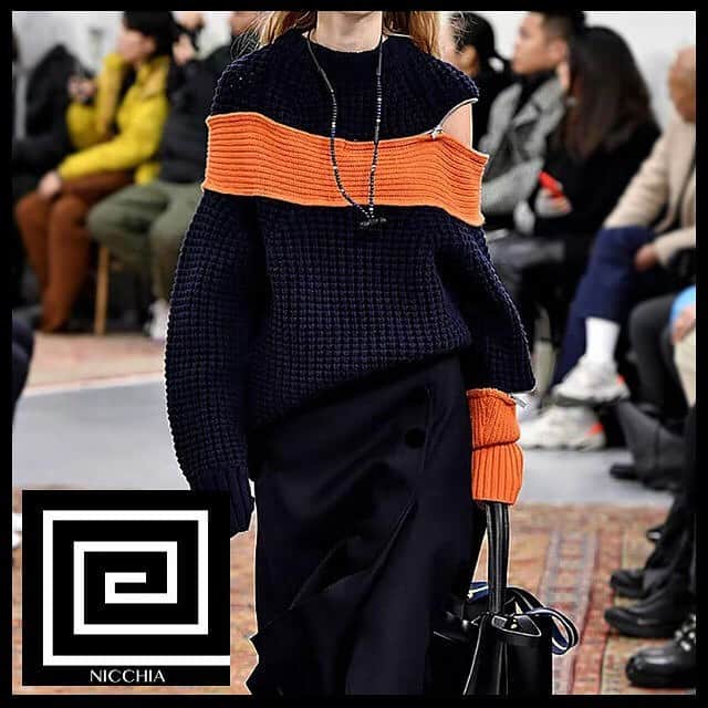 NICCHIAさんのインスタグラム写真 - (NICCHIAInstagram)「肩と手首の部分がジッパーになったニット🧶 . インナーやシャツ見せが可能なのでバリエーションも自由自在✨ . ご購入前には必ず在庫のご確認をお願いいたします🙂🙏 . ご不明点がございましたらいつでもお問い合わせ下さい✨ . #秋服 #AW #オータム #冬服 #オータムファッション #秋コーデ #パンテージ #ドレス #ワンピ #ワンピース #結婚式ドレス #NICCHIA #ニッキア #ファッション #ootd #海外ファッション #海外セレブ #パーティー #おしゃれ #コーデ  #パーティー #スナップ  #ootn #海外旅行 #タイトワンピ  #モノトーンコーデ #結婚式  #ホワイトニット #パーティードレス #ニット」11月25日 17時22分 - importshop_nicchia