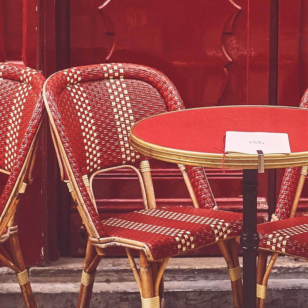 パラディウムさんのインスタグラム写真 - (パラディウムInstagram)「MOOD DU JOUR 😌 En recherche de petit coin sympa pour s'accorder une grande pause ☕️avant d'attaquer la semaine. - #MyPLDM #Vibes #Paris #Cafés」11月25日 17時31分 - pldmbypalladium