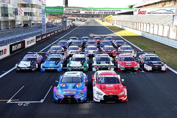 のインスタグラム：「【DreamRace～日欧メーカーによる史上初の競宴】 LEXUSが参戦する日本最高峰のスポーツカーレース「SUPER GT」と、BMW・AUDIなど欧州メーカーが参戦する「DTM(ドイツ・ツーリングカー選手権)」による特別交流戦が富士スピードウェイで開催され、Race1において、KeePer TOM'S LC500がポール・トゥ・ウィンを達成。LEXUS TEAMが記念すべき最初のレースを制しました。 また、同日に開催された「auto sport Web Sprint Cup」では、SYNTIUM LMcorsa RC F GT3が制し、LEXUSが両クラスで優勝を果たしました。 LEXUS TEAMへのご声援ありがとうございました。 ※レースレポートはlexus.jpでご覧いただけます。  #レクサス #Lexus #Lexusjapan #Lexusjp #ExperienceAmazing #SUPERGT #DTM #SUPERGTxDTM #ドイツツーリングカー選手権 #LEXUS_F #LexusLC #LC500 #LexusRCF #モータースポーツ #MOTORSPORT #富士スピードウェイ #car #cars #drive #driving」