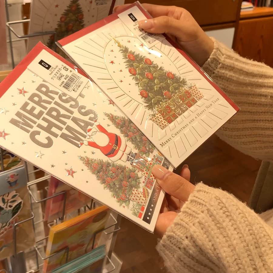Hiromi Ｍaedaさんのインスタグラム写真 - (Hiromi ＭaedaInstagram)「先日、グランフロント大阪のInstagramストーリーズ動画に出演させていただきました。 ・ 私はクリスマス篇に出てます♡ ・ クリスマス篇では大好きな @alldaycoffee_ や文房具店のSmithなどを巡ってます！ 本日から動画公開となるのでチェックしてもらえたら嬉しいです！ ▷▷https://www.gfo-sc.jp/playclip/ ・ ・ グランフロント大阪は新しい自分に出会え、 日常をアップデートしてくれる場所。 行くたびに新しい発見があります♡ ・ ・ ・ #グランフロント大阪#grandfrontosaka」11月25日 18時02分 - hiron953