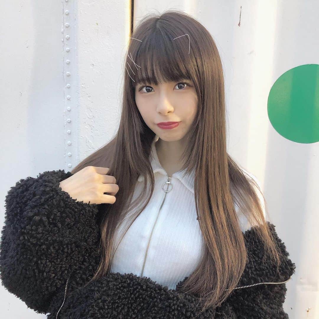 川崎ひかるのインスタグラム：「にゃー . . . . #daily #dailylook #selfie #selca #ootd #데일리 #데일리룩 #셀카그램 #셀카 #셀피 #오오티디 #팔로우 #自撮り #アイドル #ビジョビ #セルフィー #セルフィー女子 #美女図鑑」