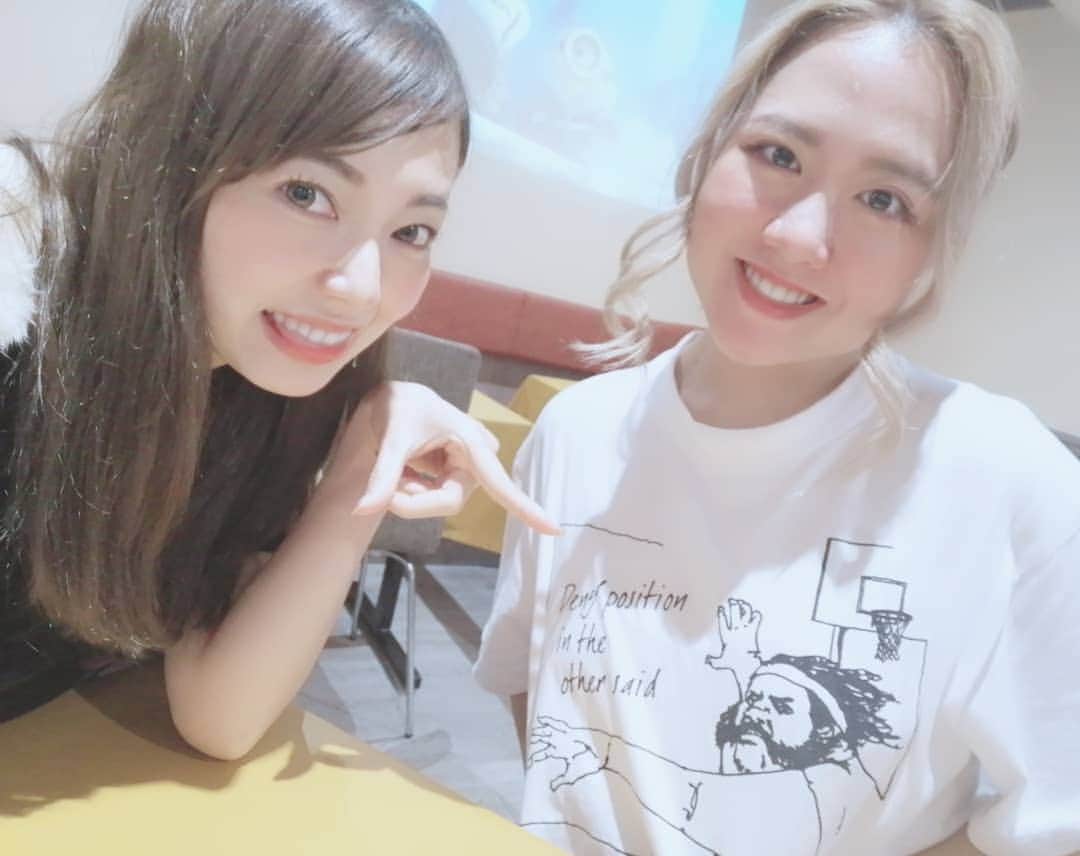 杉山由紀子のインスタグラム：「このTシャツかわいすぎ🤣 * にくめないディナイおじさん💓🤭 * * * #ディナイおじさん #Tシャツ #いけてる #ツボ #笑 #バスケ #パッショニスタ」