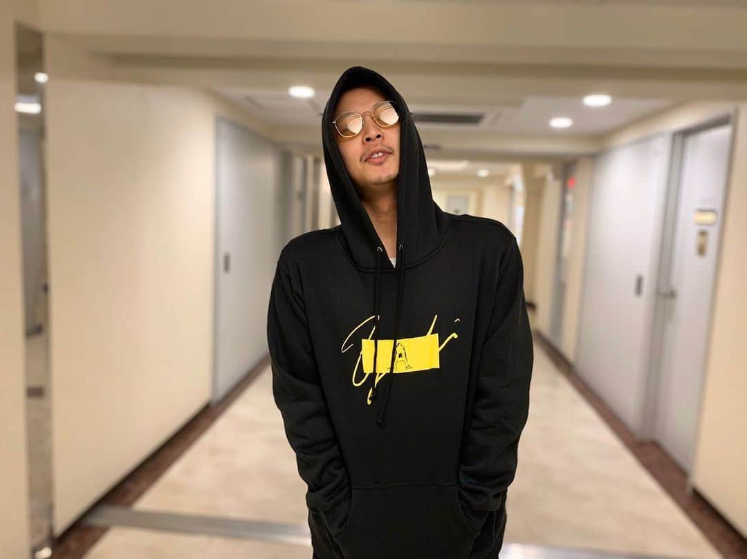 のインスタグラム：「、 ,﻿ ﻿ YUICHI HANADA'S T-shirts& hoodies﻿ ﻿ COMING SOON﻿ ﻿ ﻿🤩🤩🤩﻿ ﻿ #comingsoon﻿ #yuichihanada﻿」