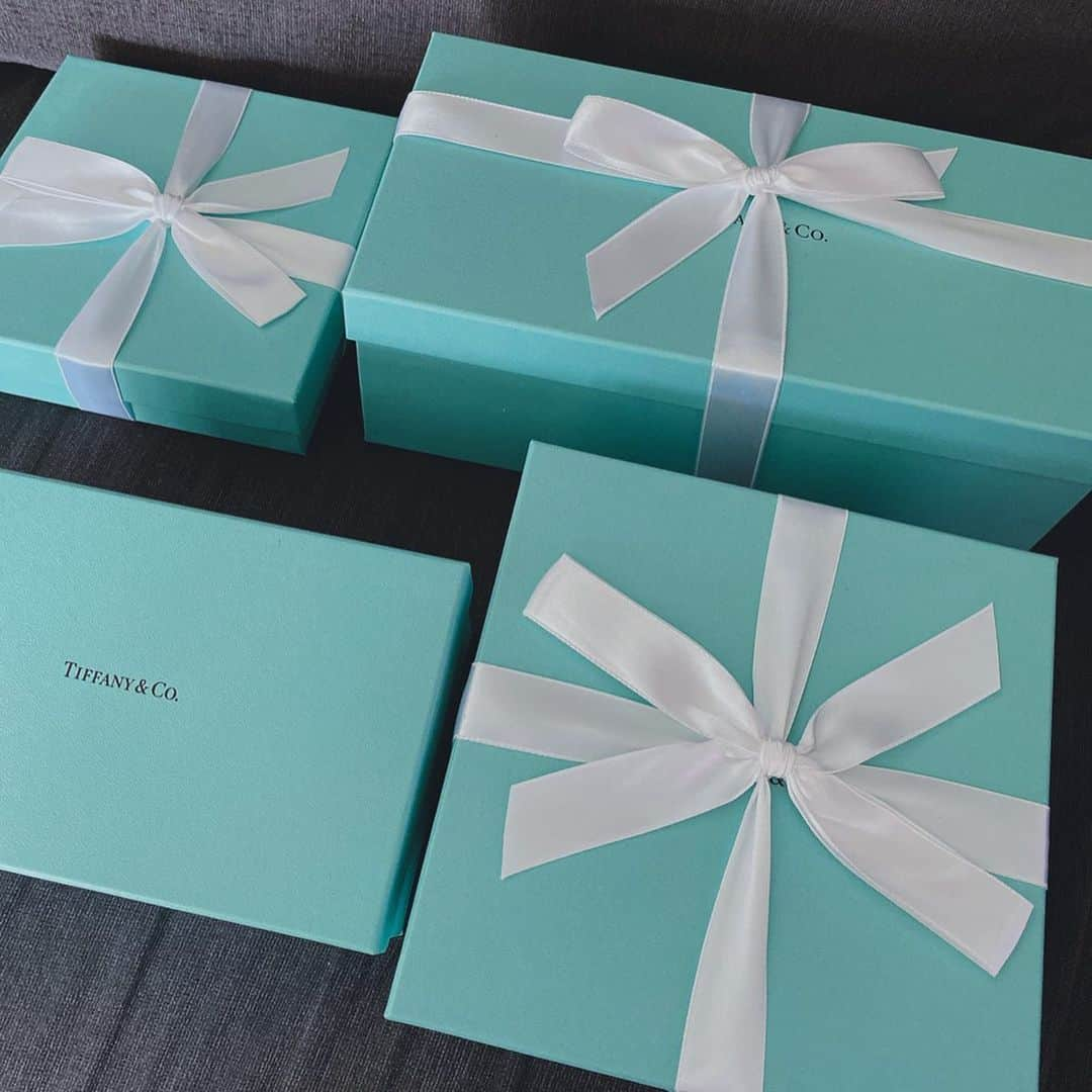 Ruuさんのインスタグラム写真 - (RuuInstagram)「What a surprise!😳💕 Thank you so much for the all Tiffany's gift🎁💕」11月25日 19時00分 - ruufabulous