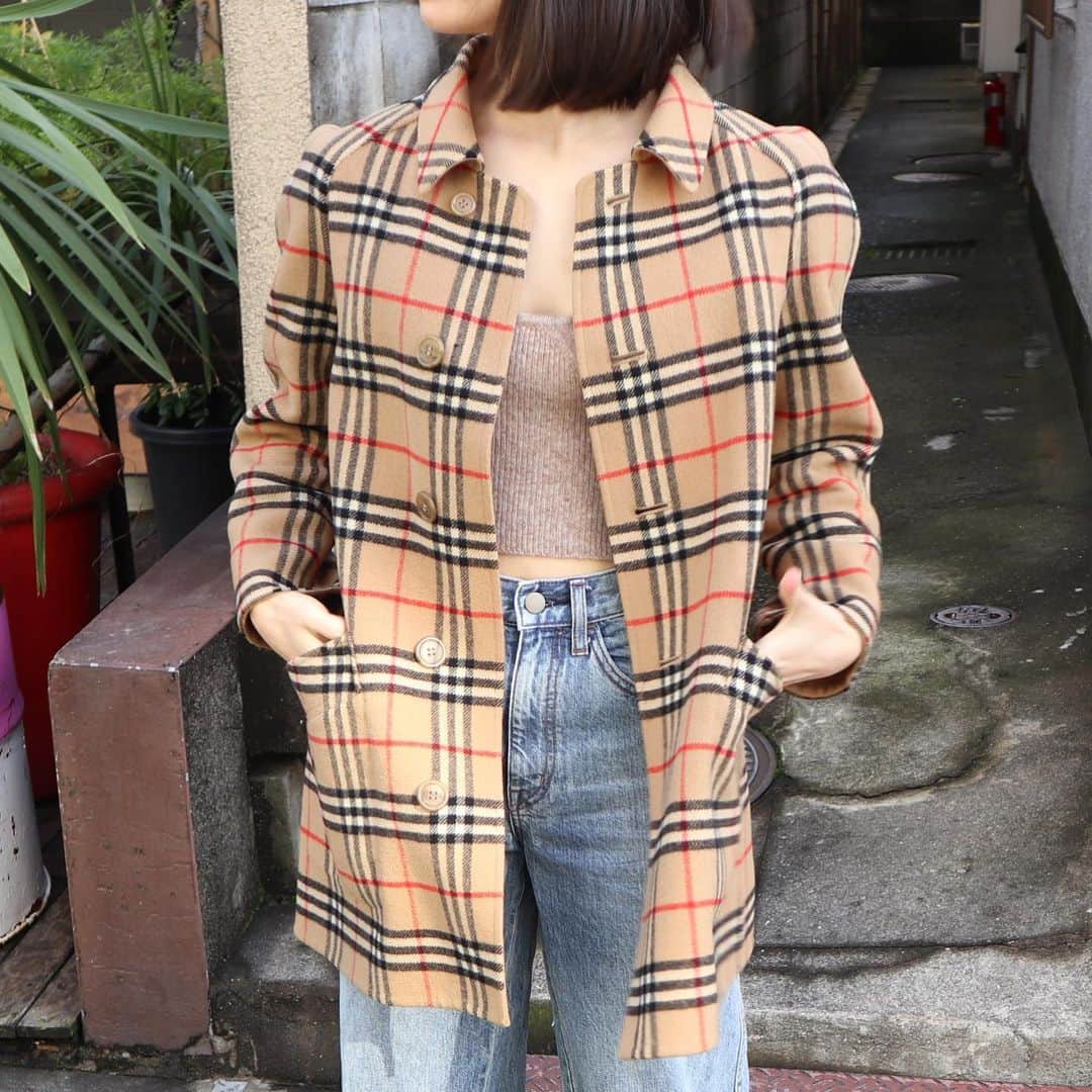 Vintage Brand Boutique AMOREさんのインスタグラム写真 - (Vintage Brand Boutique AMOREInstagram)「-SOLDOUT- Burberry’s Vintage reversible Wool jacket  80’s Burberry’s Vintage blouson in size Large  #burberrytrench #バーバリートレンチ Free Shipping Worldwide✈️ DM for more information ≫ ≫ ≫✉️ info@amorevintagetokyo.com  #ヴィンテージ #エルメス  #ヴィンテージエルメス #ヴィンテージブランドブティック #アモーレ #アモーレトーキョー #表参道 #青山 #東京 #hermes #vintage #vintageHermes #hermesvintage#amoretokyo #amorevintage #vintageshop  #amoregentleman #アモーレジェントルマン」11月25日 19時06分 - amore_tokyo