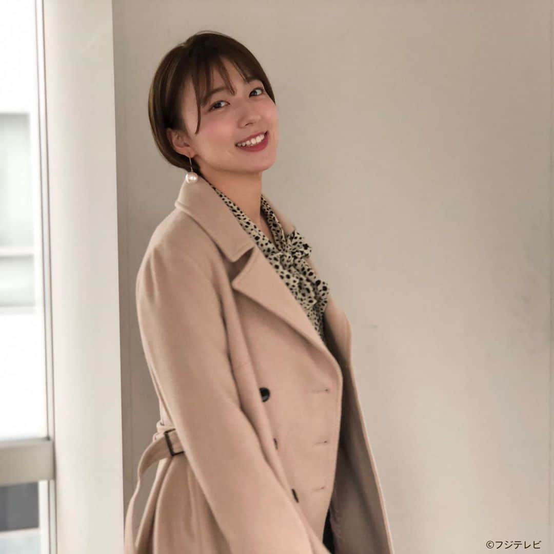 フジテレビ「めざましテレビ」さんのインスタグラム写真 - (フジテレビ「めざましテレビ」Instagram)「11月22日（金）きょう何着て行く？ ・ ファッション雑誌CanCamとコラボした お天気コーナー「きょう何着て行く？」 阿部華也子ちゃんの毎日のコーデを紹介♪ ・ 【きょうのコーデ】 コート→#アプワイザーリッシェ 4万5000円 ブラウス→#UNRELISH 5900円 パンツ→#BYMITY 2万1000円 靴→#セヴントゥエルヴサーティー 3万2000円 ピアス→#Jouete 1万円 ・ 【コーデのポイント】 ヴィンテージ風のダルメシアン柄に胸元の リボンが存在感抜群のブラウスは 同じベージュトーンのコートでなじませると 好バランスです👀✨ ワイドなデニムパンツを合わせて レトロカジュアルに仕上げましょう💁‍♀️ ・ #めざましテレビ #きょう何着て行く？ #阿部華也子 #今日のコーデ#コーデ #CanCam #今日のファッション#ootd #きょう何着て行く？は月〜金朝6時22分ごろ放送！」11月25日 20時31分 - mezamashi.tv