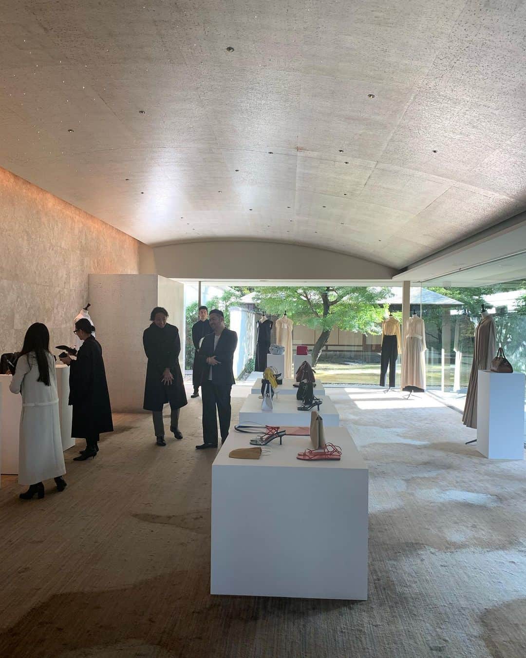 金セアルのグルメインスタ