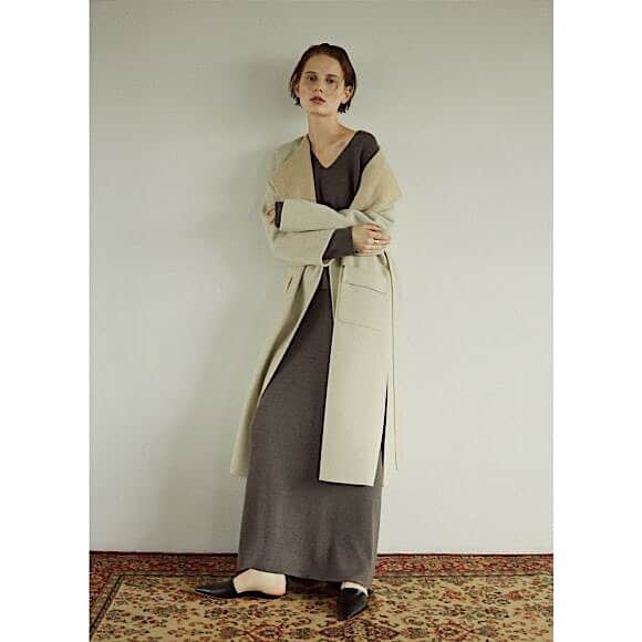 JET jpさんのインスタグラム写真 - (JET jpInstagram)「﻿ ﻿ •Coat / C80-97002﻿ ﻿ •Knit / C80-17010﻿ ﻿ •Skirt / C80-77010﻿ ﻿ ﻿ ﻿ ﻿ #jet #jet_losangeles #jet_johneshaya #2019aw #lookbook #coat #setup #knit #skirt #styling #brown #beige」11月25日 21時12分 - jet_losangeles
