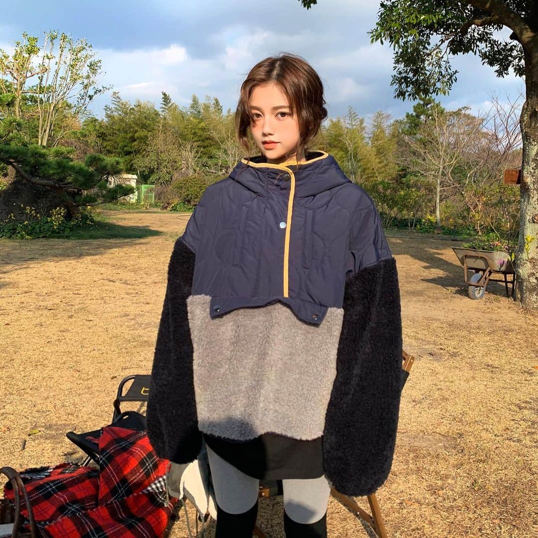 Chuuさんのインスタグラム写真 - (ChuuInstagram)「✨Pick you favorite outer?✨ 👉🏻1-2-3-4-5」11月25日 21時23分 - chuu_official