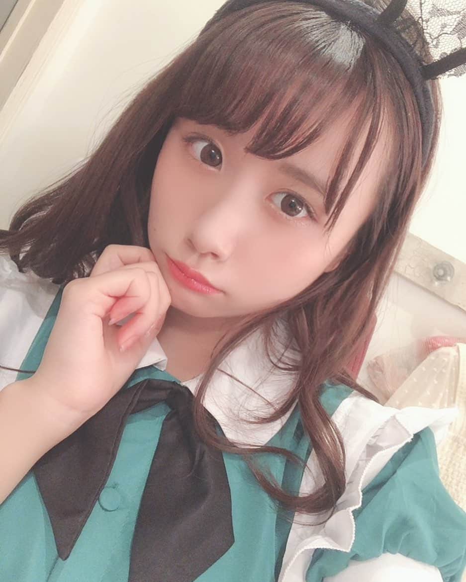 のインスタグラム：「. . うさめいど🐰💖 . . #七瀬美桜 #グラビアアイドル #グラドル #新人グラドル #グラビア #メイド #コスプレ #うさぎ #メイド服 #自撮り #グラドル自撮り部 #followme」