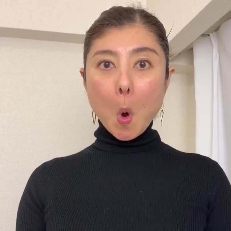 間々田佳子のインスタグラム：「最近の私 ちょっとまたお肌の調子が良くなっているような気がします…💕😊 褒められることが多くなってる…❣️ #間々田佳子」