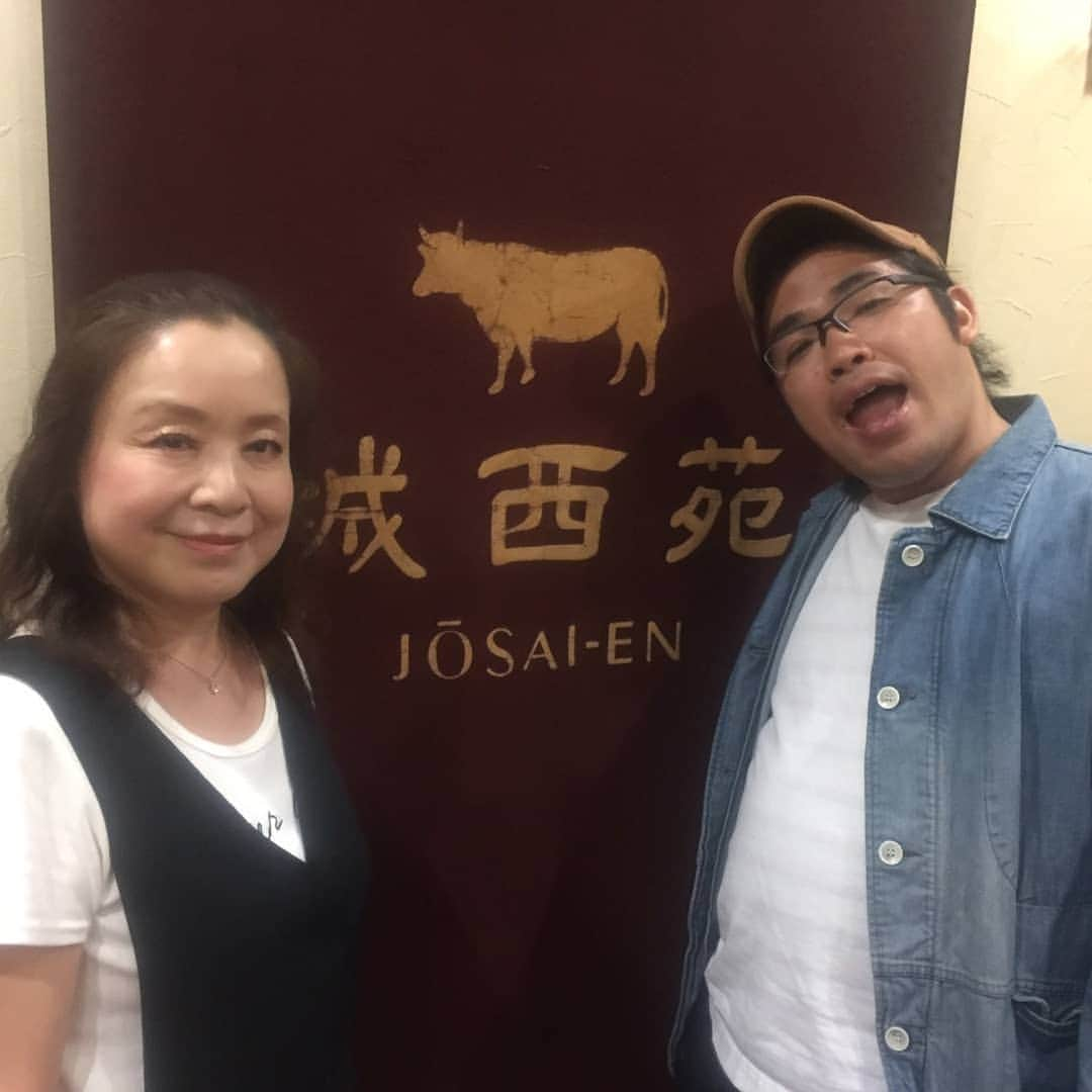 中岡創一さんのインスタグラム写真 - (中岡創一Instagram)「今、中岡は  いったい誰が  中岡の横  しっくりくるのか  探してるよ  みんな中岡の横の取り合いだね  #一生しっくりくるかっ #板に挟まれとけ #横からパンチくらえ #みんな中岡の横から距離をと #中岡の横は犯罪に近い #でも #横欲しいよな #いいね #もらっとけ」11月25日 22時38分 - lottinakaoka