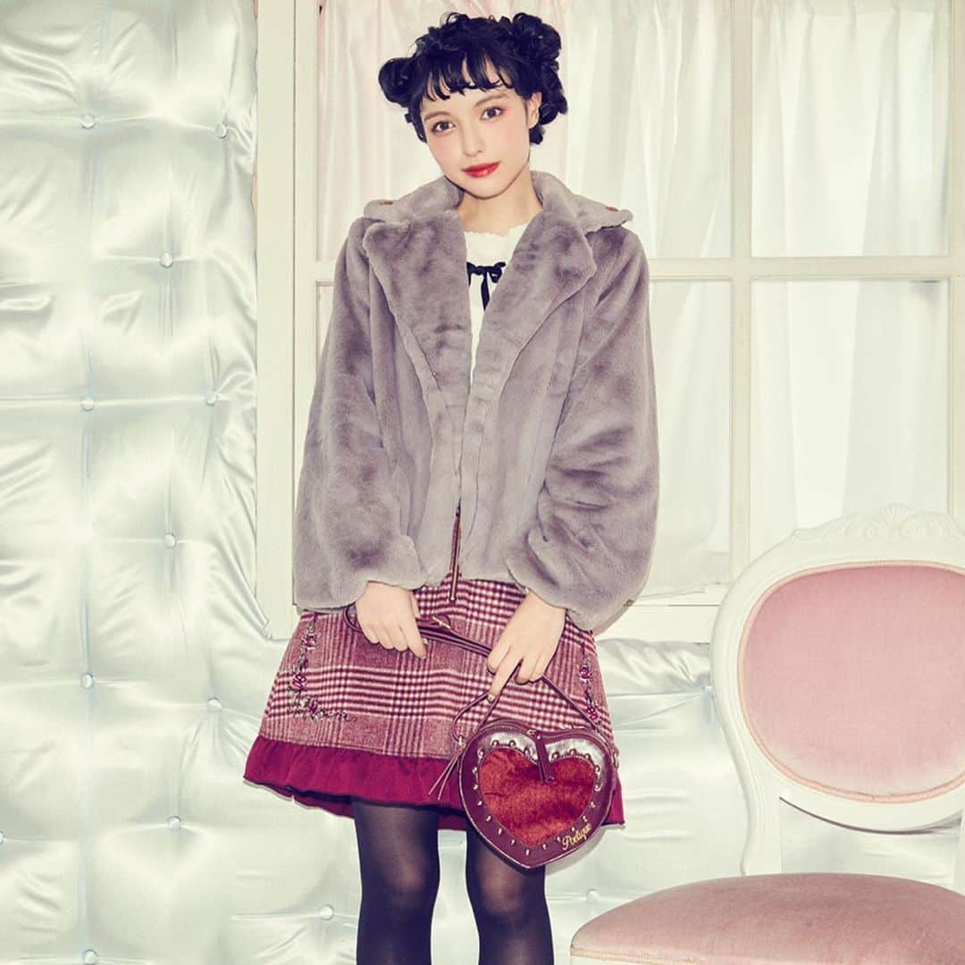 axes_femme_POETIQUE_officialのインスタグラム