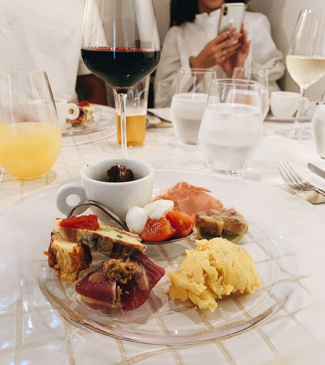 小西翼さんのインスタグラム写真 - (小西翼Instagram)「. weddingのお疲れ様した時のlunch🖤 ワインも堪能できたし、 前菜から全部美味しかった〜🤤🍷 . #lunch#大阪グルメ #福島ランチ#大阪ランチ」11月25日 23時17分 - tucha_k