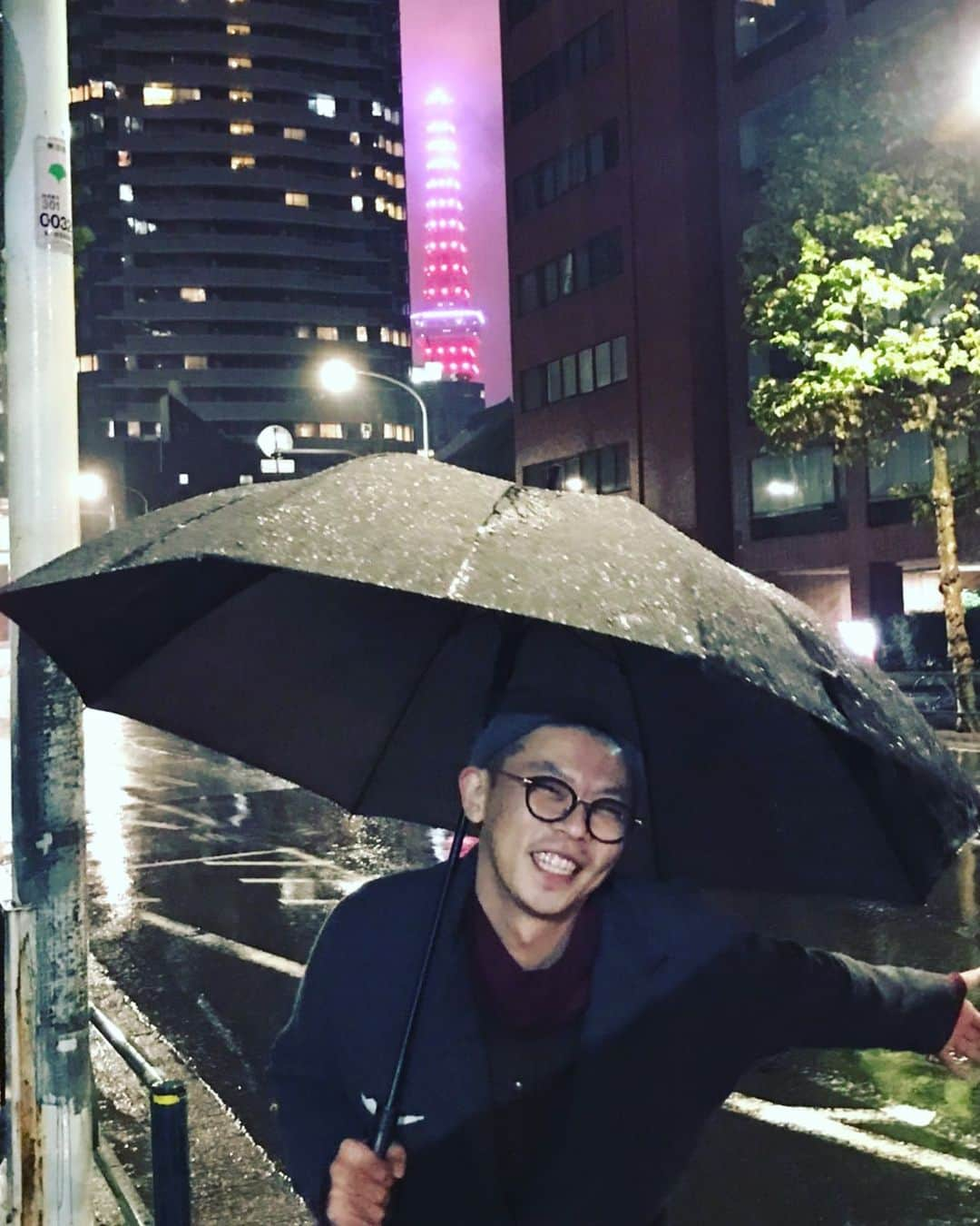 森谷勇太さんのインスタグラム写真 - (森谷勇太Instagram)「最近雨多いなぁ〜……… あっ！！！東京タワーだぁ〜スゴ〜いぃ〜超キレイぃ〜ヤバ〜いぃ〜 オヤスミナサイ。。。 #東京タワー　#愛宕神社　#オヤスミナサイ」11月25日 23時52分 - yutamoriya