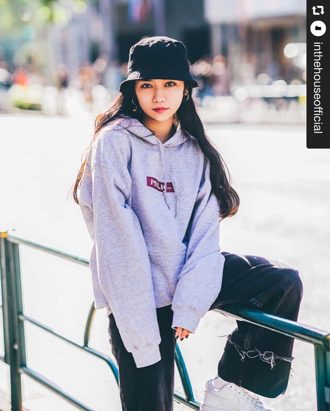 MILKFED.さんのインスタグラム写真 - (MILKFED.Instagram)「MILKFED. IN THE HOUSE 11.29 (FRI)発売‼︎ MILKFED.では、 オフィシャルオンラインcalifのみでの発売となります。  @inthehouseofficial 【ITH公式HPにて公開中】 女優 田野優花のファーストソロ写真展「scamp」の開催を記念し、IN THE HOUSE × MILKFED.のコラボレーションをはじめとしたアイテムを身にまとい新進気鋭の写真家高橋優也がファッションシューティングを敢行。AKB48卒業から1年が経った田野優花の魅力に迫る。  詳しくはプロフィールのリンクをクリック。  #inthehousetokyo #inthehousestore  #milkfed #milkfedjp  #インザハウス  #ミルクフェド #ガーリーハウス #familyfashion #kidsfashion #fashion #lifestyle #code #子供服 #子供コーデ #親子コーデ #キッズコーデ #親子リンクコーデ #子供服 #ライフスタイル #暮らしを愉しむ #ライフスタイルショップ #子供のいる生活 #ママコーデ #パパコーデ #セレクトショップ #田野優花 #高橋優也」11月26日 11時41分 - milkfedjp