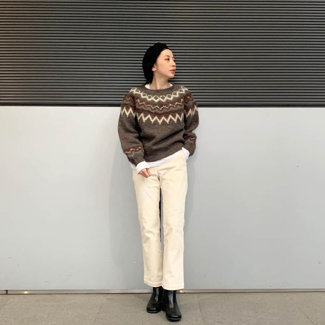 ungrid_minamiのインスタグラム：「. ジャガードニットは冬の定番♡ メンズライクな気分におすすめです‼︎‼︎ . @ungrid_official @ungrid_staffsnap #Ungrid#アミュプラザ博多」