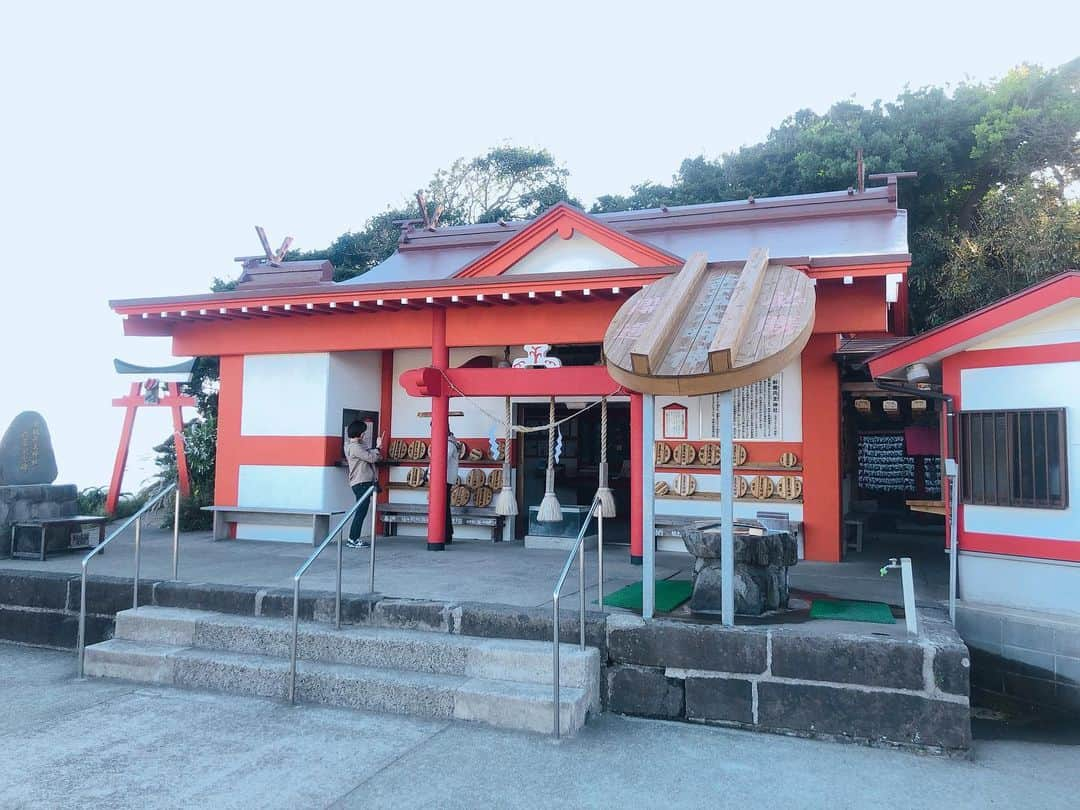 迫田さおりさんのインスタグラム写真 - (迫田さおりInstagram)「・ 釜蓋神社 ・ 開聞岳も綺麗に見えたぁ☺️ ・ ・ #鹿児島 #私外に出よう #行動‼︎ #趣味探し‼︎」11月26日 10時31分 - saori.rio