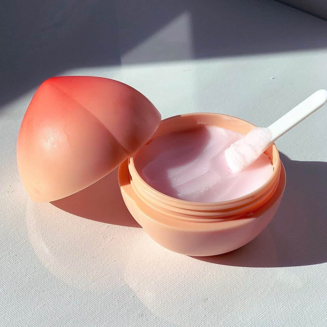 TONYMOLY USA Officialさんのインスタグラム写真 - (TONYMOLY USA OfficialInstagram)「For limited time only, buy our Peach Punch Sherbet Cleansing Balm and get a FREE mini peach punch foam cleanser at Ulta.com 🍑💕 #xoxoTM #TONYMOLYnMe #ULTAbeauty 📸: @girlwithnofillers」11月26日 2時43分 - tonymoly.us_official