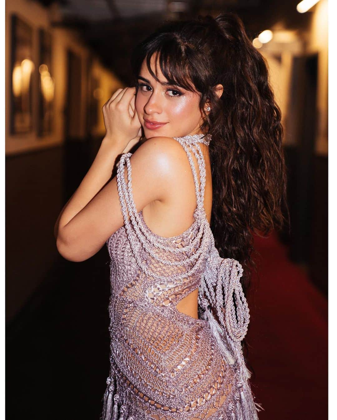 カミラ・カベロさんのインスタグラム写真 - (カミラ・カベロInstagram)「thank you so much @AMAs what a lovely night !!!!」11月26日 3時04分 - camila_cabello