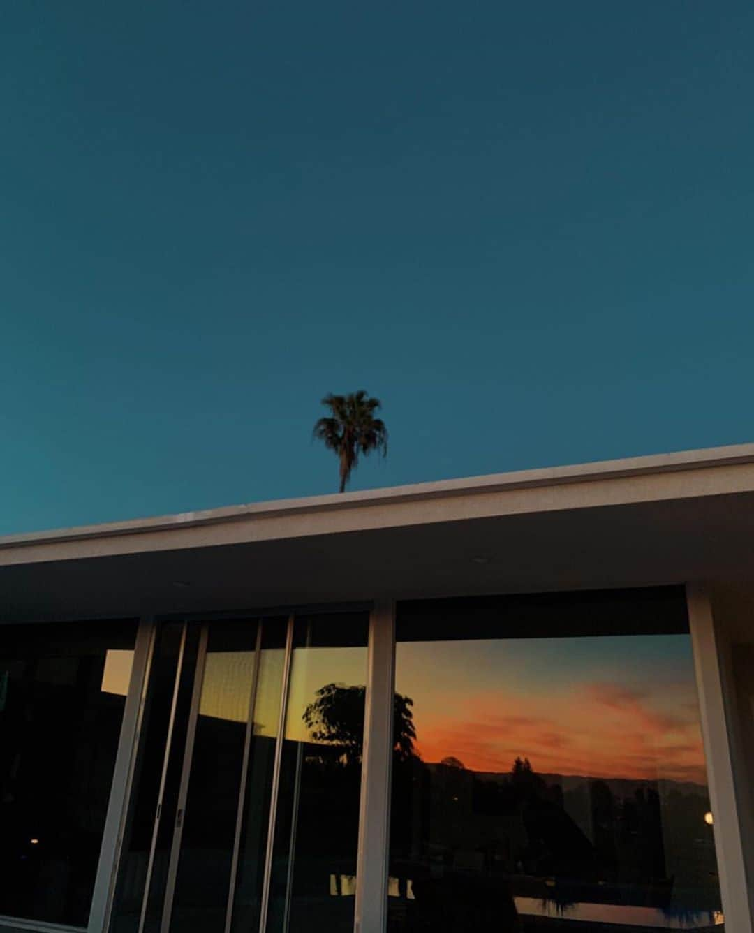 エレスさんのインスタグラム写真 - (エレスInstagram)「Los Angeles sunset.  #mondaymood #mondayinspiration」11月26日 3時20分 - eres