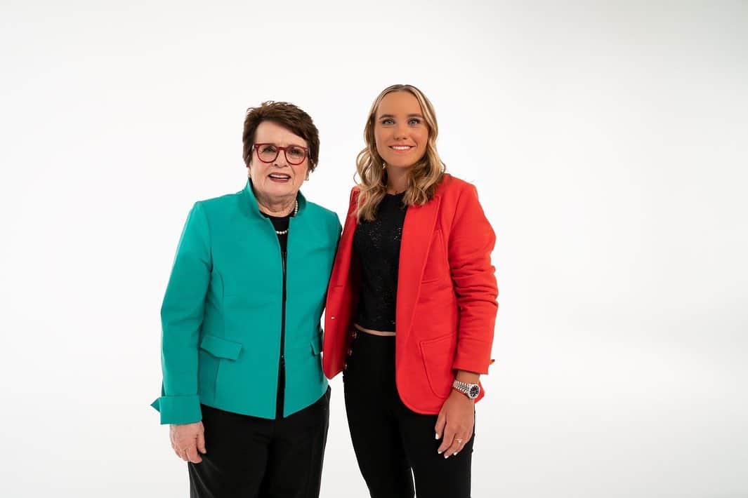 ソフィア・ケニンのインスタグラム：「Had a great conversation with Billie Jean King for a project I'm working on with @katiecouric and @trufilmsmovesyou... make sure to look out for it early next year!」