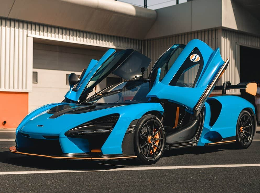 ニコ・ロズベルグさんのインスタグラム写真 - (ニコ・ロズベルグInstagram)「How do you like the design? Driving the McLaren Senna really felt like pushing a race car...! 👉 Link in BIO!  #McLarenSenna #Senna #McLaren #Supercars #F1 #Formula1」11月26日 3時26分 - nicorosberg