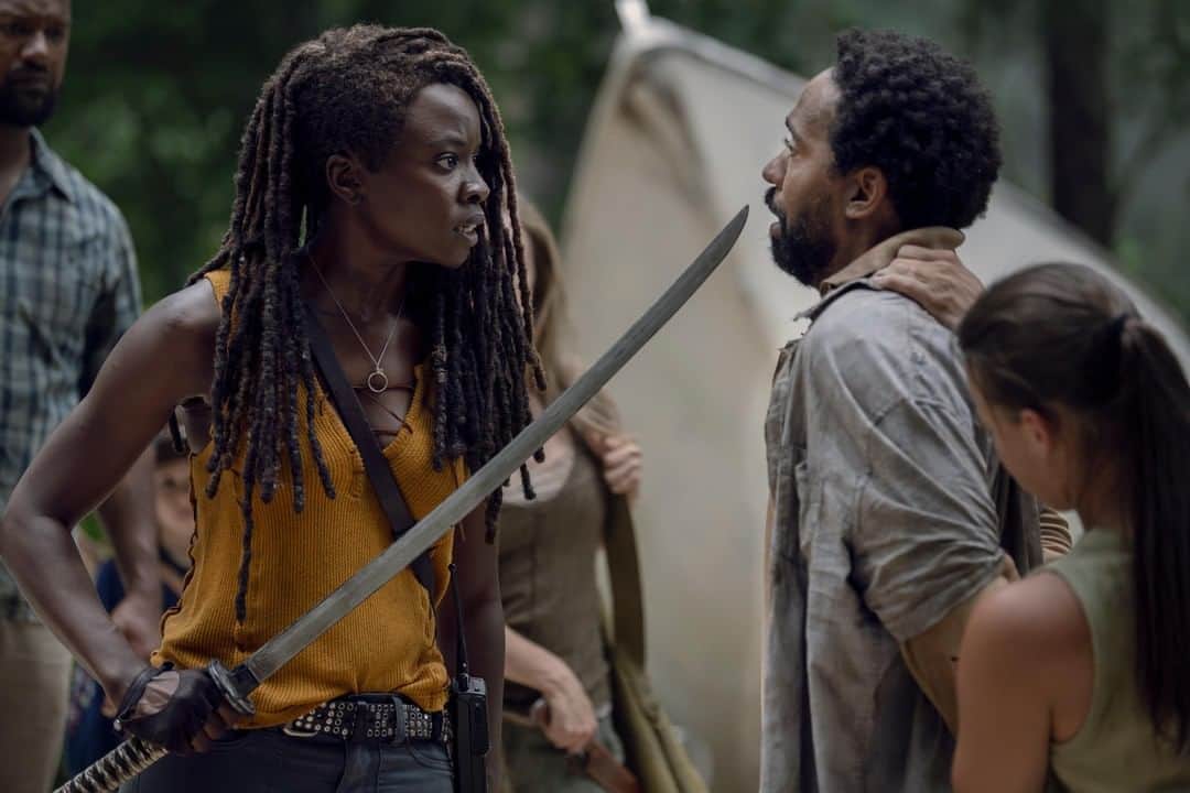 The Walking Deadさんのインスタグラム写真 - (The Walking DeadInstagram)「Let us remind you to NOT mess with Michonne. Watch TWD On Demand or the AMC app.」11月26日 4時00分 - amcthewalkingdead