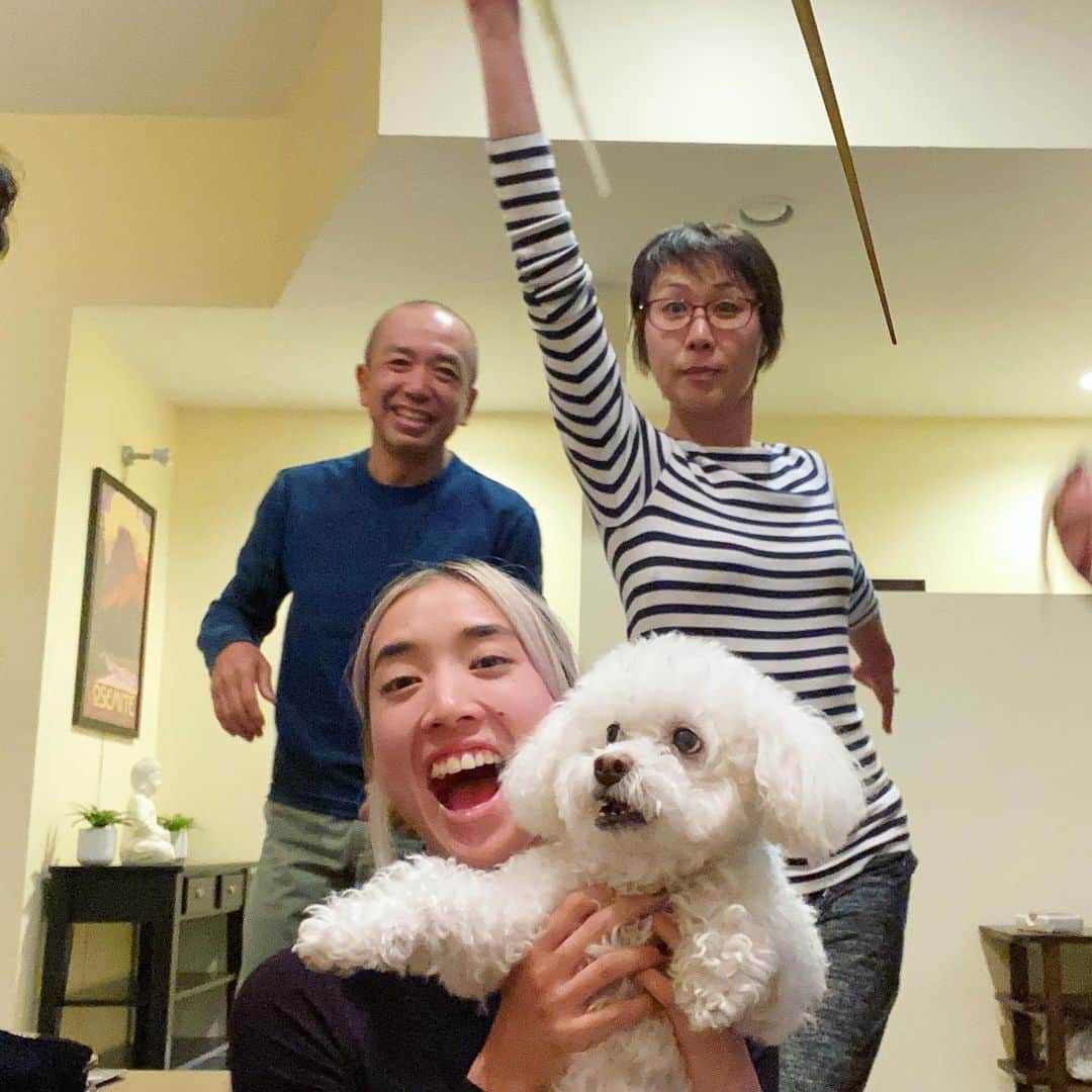 Ai Shimatsuさんのインスタグラム写真 - (Ai ShimatsuInstagram)「My parents in LOS ANGELES 🌞👨‍👩‍👧💓 めっちゃ観光したー！！！！！🚗✨✨」11月26日 5時05分 - aishimatsu