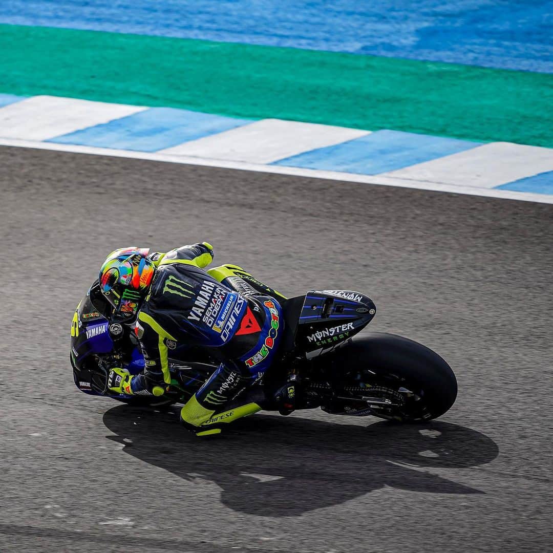 YamahaMotoGPさんのインスタグラム写真 - (YamahaMotoGPInstagram)「@valeyellow46 worked on the overall performance of his Yamaha and concluded Day 1 of the Jerez Test in 14th place with positive first impressions. . . #MonsterYamaha | #MotoGP | #JerezTest | #MonsterEnergy | #VR46」11月26日 5時14分 - yamahamotogp