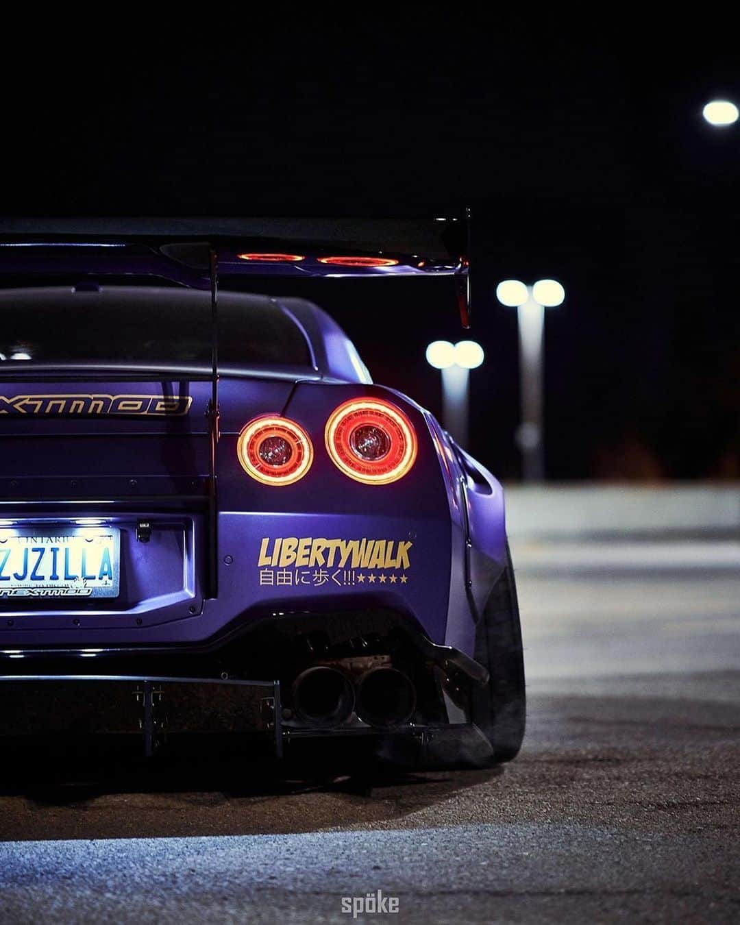 CARLiFESTYLEさんのインスタグラム写真 - (CARLiFESTYLEInstagram)「Purple Liberty Walk GTR on @brixtonforged What do you think? Photo by @spokephotos | Owner @wzjzilla #carlifestyle #GTR」11月26日 5時18分 - carlifestyle