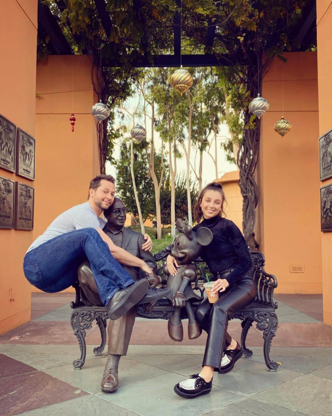 デレク・ブラスバーグさんのインスタグラム写真 - (デレク・ブラスバーグInstagram)「One of us had never been to the Disney Studios lot and when we got there insisted on taking all of these ridiculous pictures. The other one was @emmachamberlain.」11月26日 6時00分 - derekblasberg