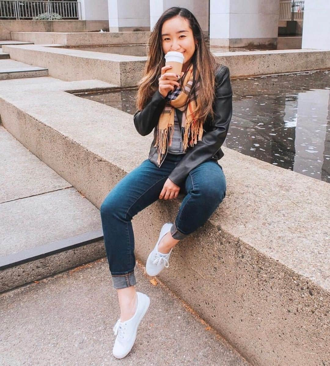 Keds Japanのインスタグラム：「repost @keds⁠ ⁠ ⁠ #Keds #ladiesfirst #kedsstyle #sneakers #whitesneakers #sneakerholics #kickstagram #sneakerlover #sneakergirl #casualoutfits #womanstyle #womanfashion #ootd #outfit #casualstyle ⁠ #monotone #monotonecode #ケッズ #スニーカー #白スニーカー #カジュアルコーデ #👟」