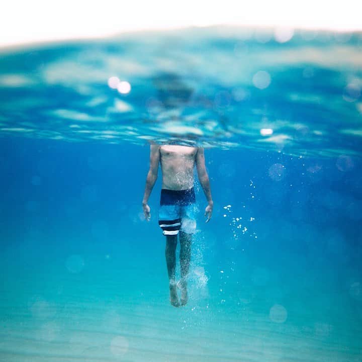 hurleyさんのインスタグラム写真 - (hurleyInstagram)「Just dropped. ⠀⠀⠀⠀⠀⠀⠀⠀⠀⠀⠀⠀ Our new styles of Phantom Block Party board shorts are worth sinking into. ⠀⠀⠀⠀⠀⠀⠀⠀⠀⠀⠀⠀ Tap the link in our bio to shop.」11月26日 6時24分 - hurley