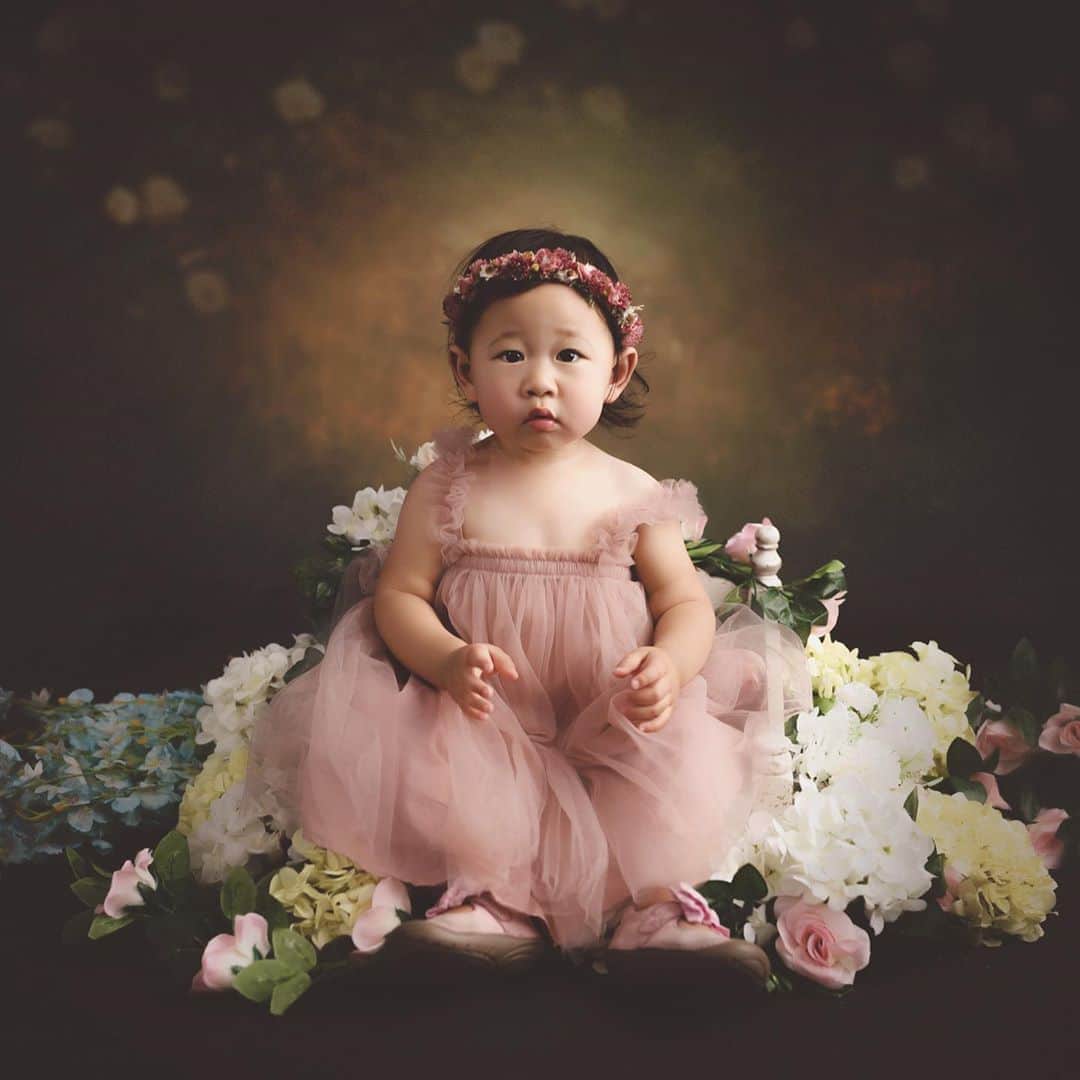 ユージン・リー・ヤンさんのインスタグラム写真 - (ユージン・リー・ヤンInstagram)「“That’s a good Asian baby” 👶🏻 Photos by @kayleighashworthphotography  Good Asian Baby by @junejieunhan」11月26日 7時22分 - eugeneleeyang