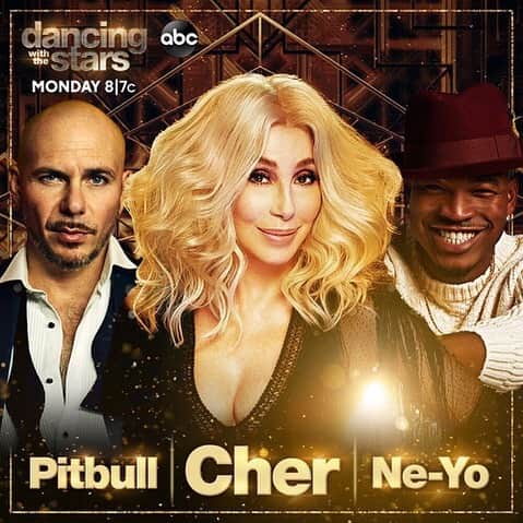 ピットブルのインスタグラム：「Can’t wait to heat up the @dancingabc finale tonight with @neyo! Tune-in at 8/7c on @abcnetwork. Dale!」
