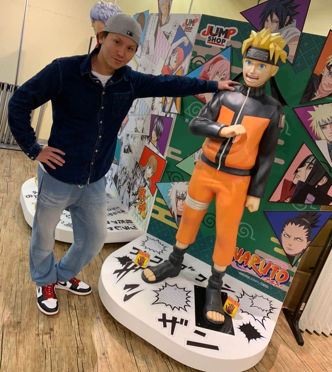 岡田亮輔さんのインスタグラム写真 - (岡田亮輔Instagram)「昨日はNARUTOに会ってきました✨👍 ホント広大だった（笑）似てるどころかもう本人😂 今日から東京最終週❗️❗️❗️❗️ 全力でカブトを楽しみます👌✨ 一緒に盛り上がりましょう👏😆 #ライブスペクタクルnaruto暁の調べ #東京最終週 #naruto #薬師カブト #楽しみます #一緒に盛り上がりましょう」11月26日 9時05分 - ryosuke.okada0216