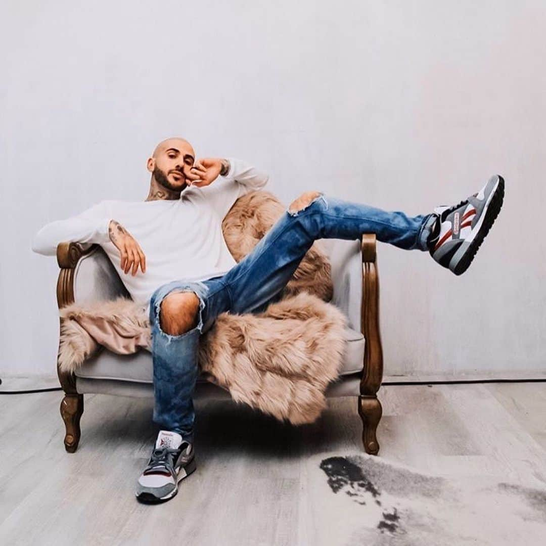 パラスコさんのインスタグラム写真 - (パラスコInstagram)「Can I kick it ?! // @mrdannyfernandes wearing the 9003FG . . #ParasucoJeans #denimlegend」11月26日 9時37分 - parasucojeans