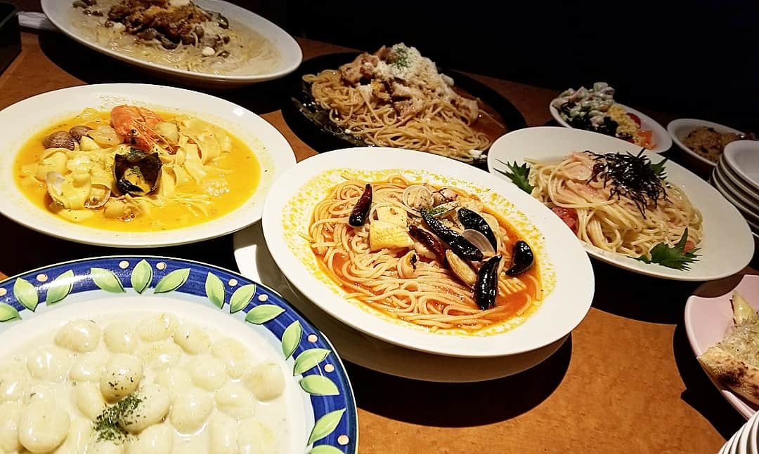 石関友梨のグルメインスタ