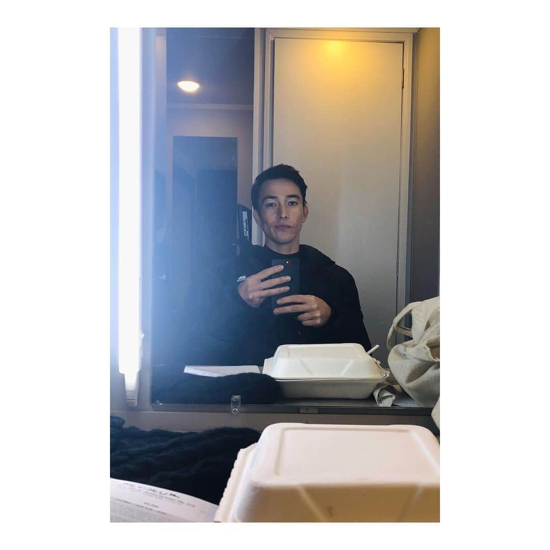 SEN（三辻茜）さんのインスタグラム写真 - (SEN（三辻茜）Instagram)「3️⃣2️⃣❗️ bangin’ party in my trailer if anyone’s up for doing Berocca shots with me❤️」11月26日 10時00分 - sen_mitsuji_official