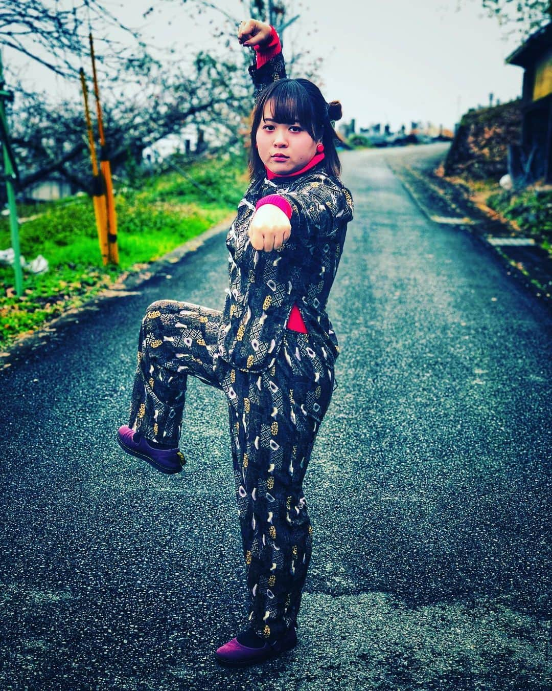 椎木ゆうたさんのインスタグラム写真 - (椎木ゆうたInstagram)「アイヤーー👊👊👊 #世間知らズ #チャイナ服#アイヤー#格ゲー」11月26日 19時57分 - shiiki19911005