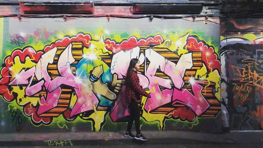 高木由麻奈さんのインスタグラム写真 - (高木由麻奈Instagram)「I saw wall paintings.It was very nice.  ペンキの匂いがすごかった😳はじめて描いてるところみた☺️♡すごいなぁ〜  #london #Mural」11月26日 20時31分 - yumana.t