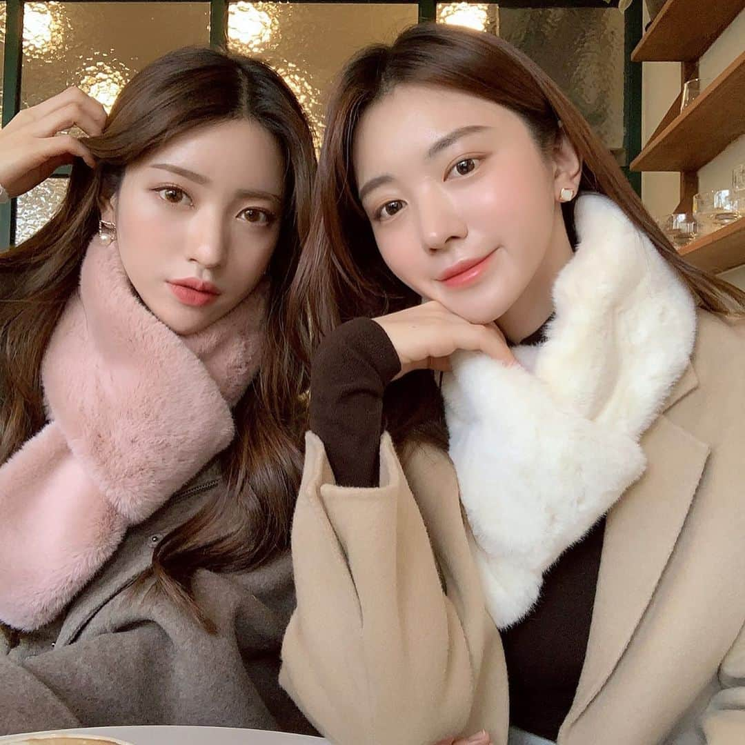 ユ・ヘジュさんのインスタグラム写真 - (ユ・ヘジュInstagram)「간만에 찍는 혈육 셀카👯‍♀️」11月26日 20時45分 - r_yuhyeju