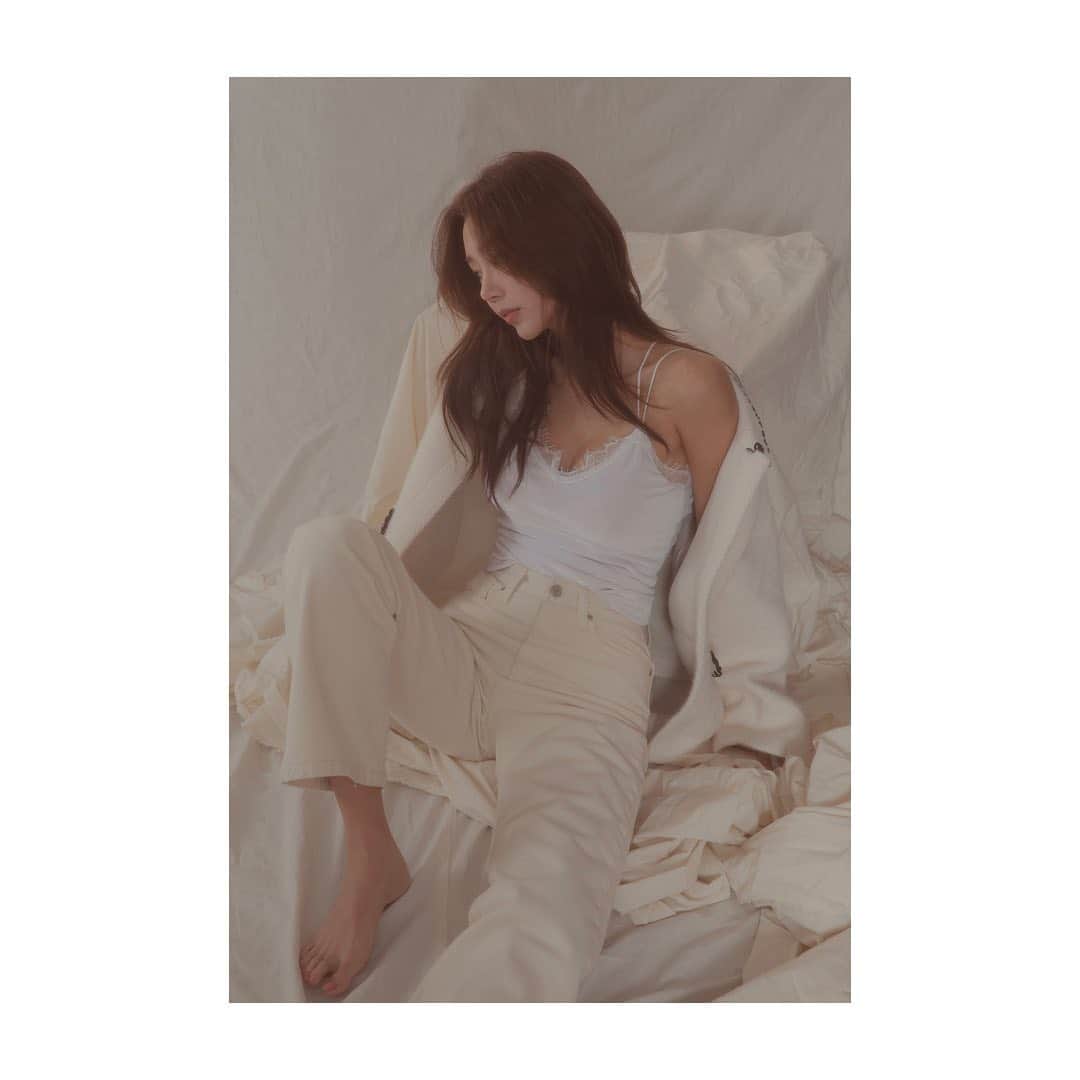 가로수길 , Seoulのインスタグラム：「WORK with @nastyajang @vashi_yours 🔥 모델 장내리. 프로필 촬영 문의는 DM 주셔요 .  #nyfw #데일리그램 #outfit #ootd #street #streetfashion #streetphoto #가로수길 #이태원 #사진 #스트릿패션 #모델 #wiwt #nyfw #pfw #프로필사진촬영 #바디프로필 #배우프로필 #모델프로필촬영」