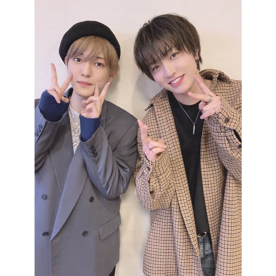 HIROTOのインスタグラム：「こんどうようぢくんと📸  #ivvy #hiroto #kondoyohdi #code #fashion #photo #jpn #artist #me #l4l #팔로우 #instagram #instagood #instasize」